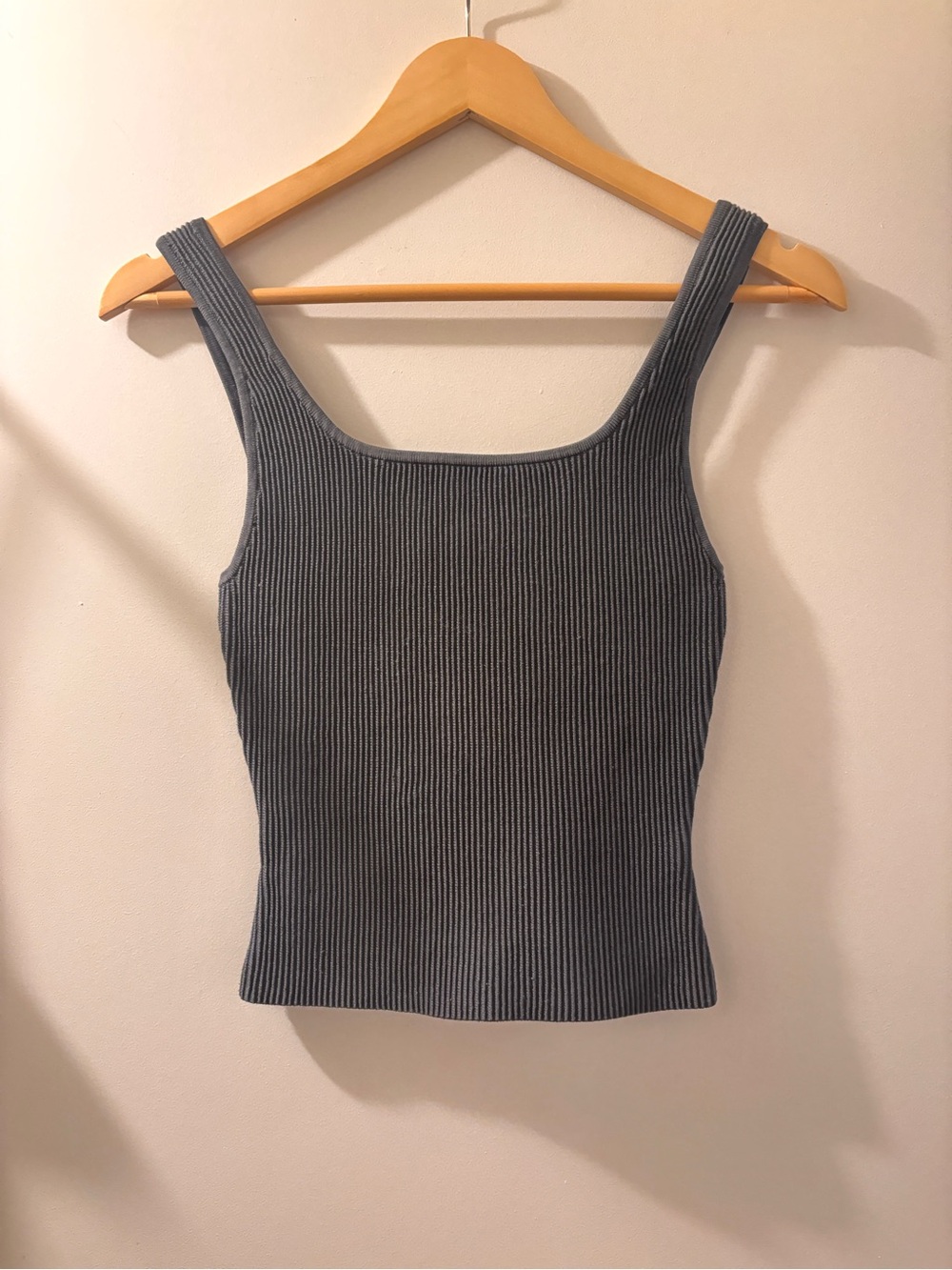 Aritzia Babaton Sculpt Knit Squareneck Tank - Picture 9 of 11